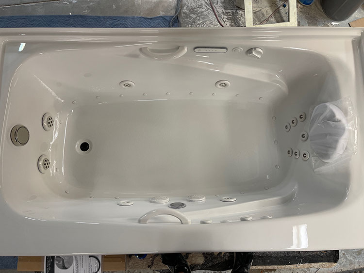 Escape 534 SKTF Soaking Bathtub